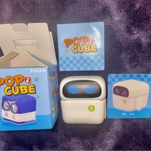 Pixar Pop Cube Eve Figure (POP MART)